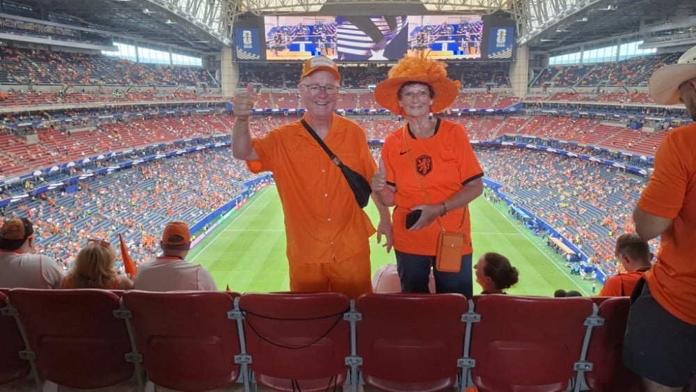 John and Erica enjoy in Houston “As if the Dutch national team had wings”