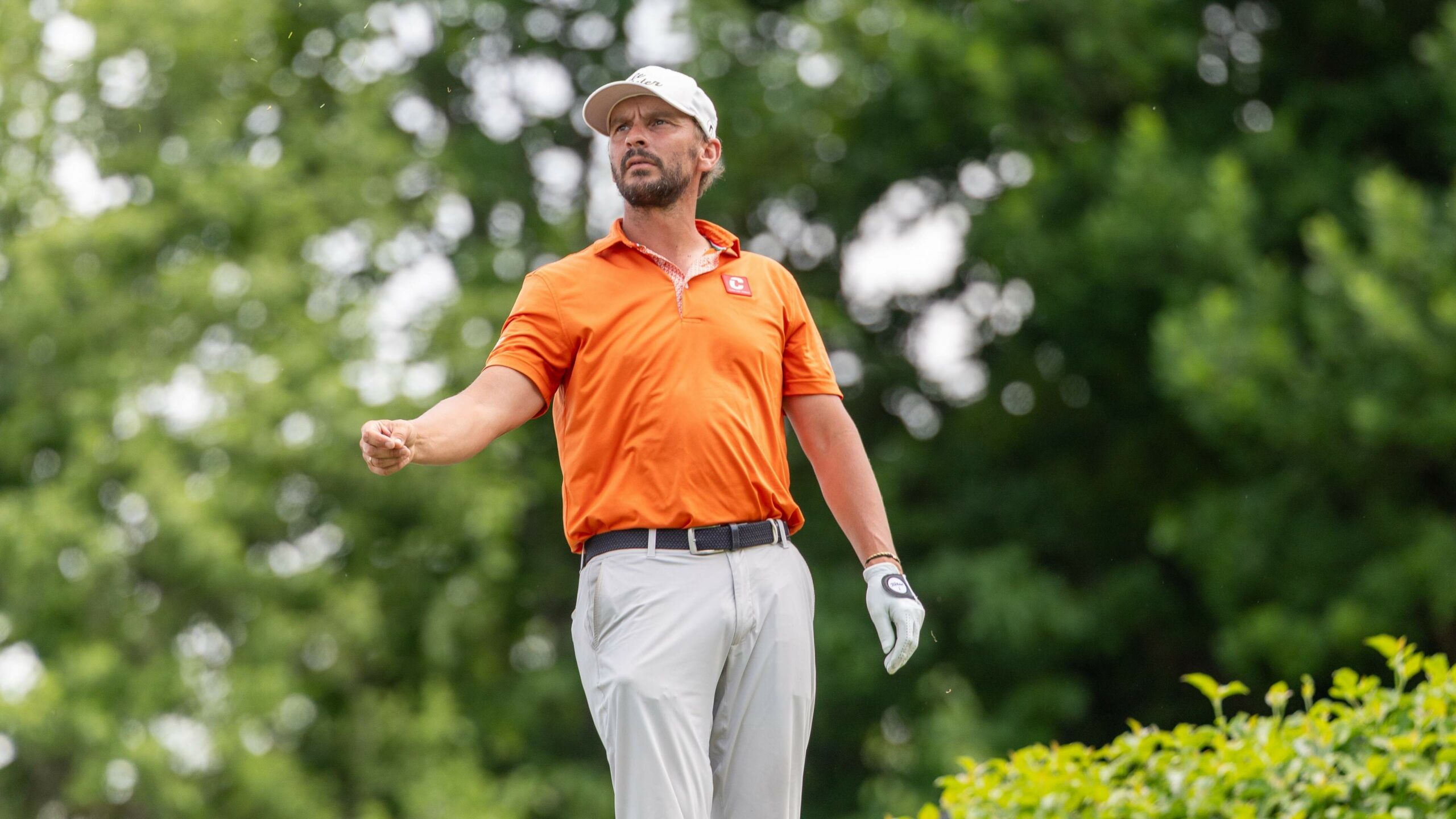 Joost Luiten gives an update on disaster day at KLM Open after a tough conversation with caddy: ‘The wire broke’