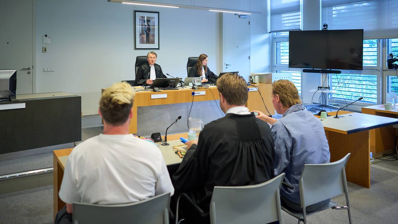 Kapotte Kachels versus Abba in remarkable summary proceedings over carnival crasher