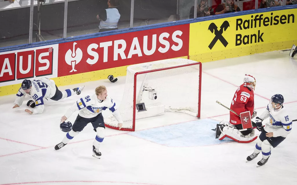 Konsta Helenius reveals why he put two Swiss people on the ice