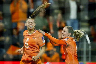 LIVE World Cup Qualifying | The Orange Lionesses will win, but have to hope for a late goal from Ireland