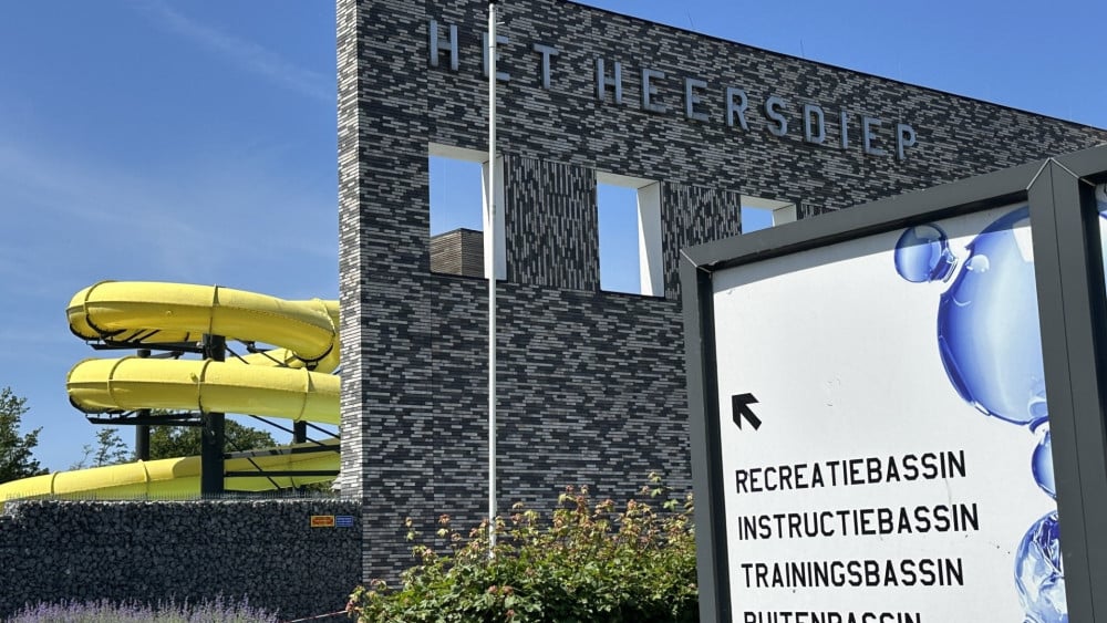 Man (40) arrested for secretly filming minors in Den Helder swimming pool