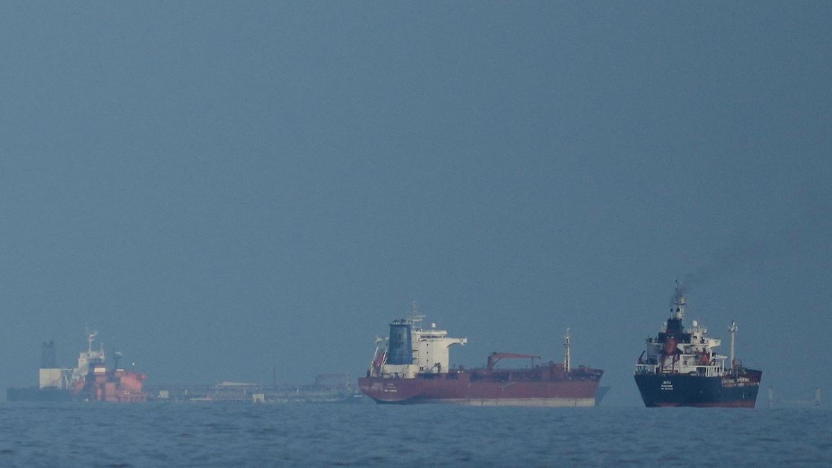 Market Updates: Gulf States Explore Alternatives to Hormuz Route Today