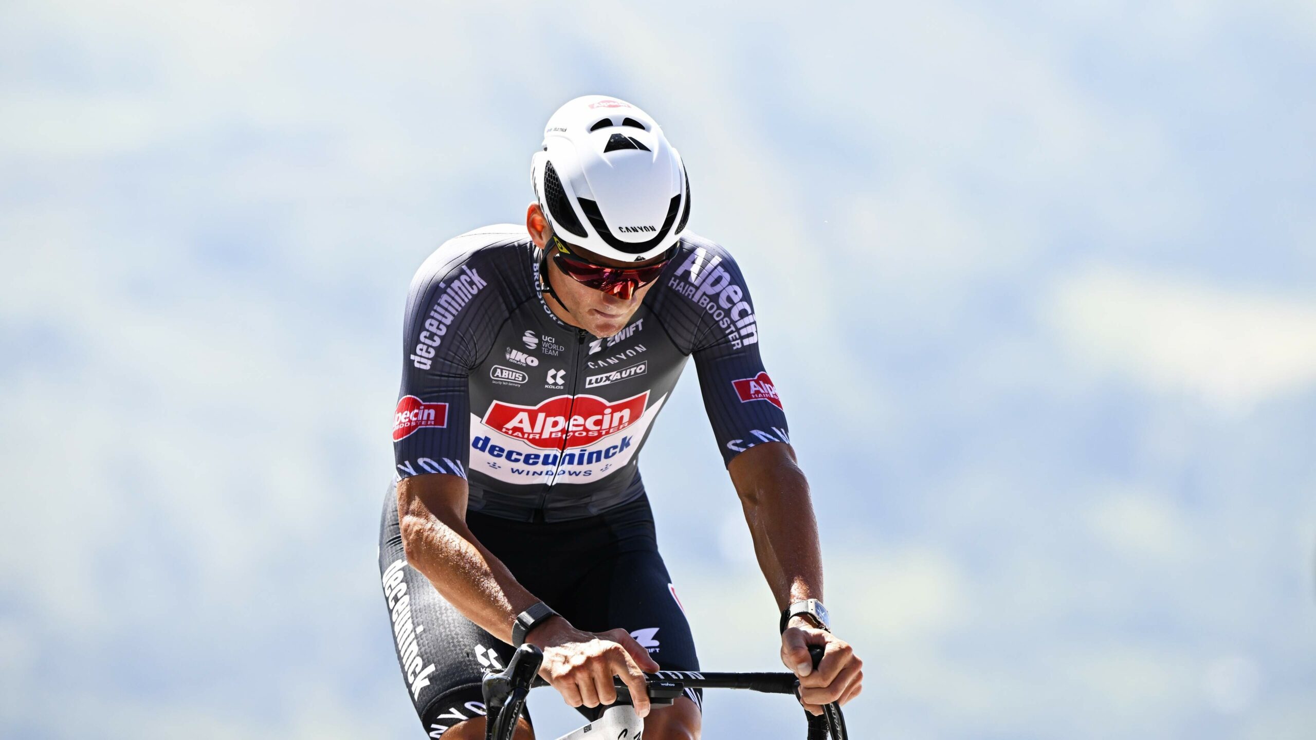 Mathieu van der Poel rides the Tour of Switzerland in the run-up to the Tour de France