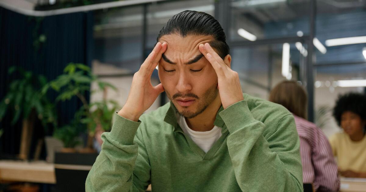 Men Must See a Doctor for These Types of Headaches: Key Symptoms