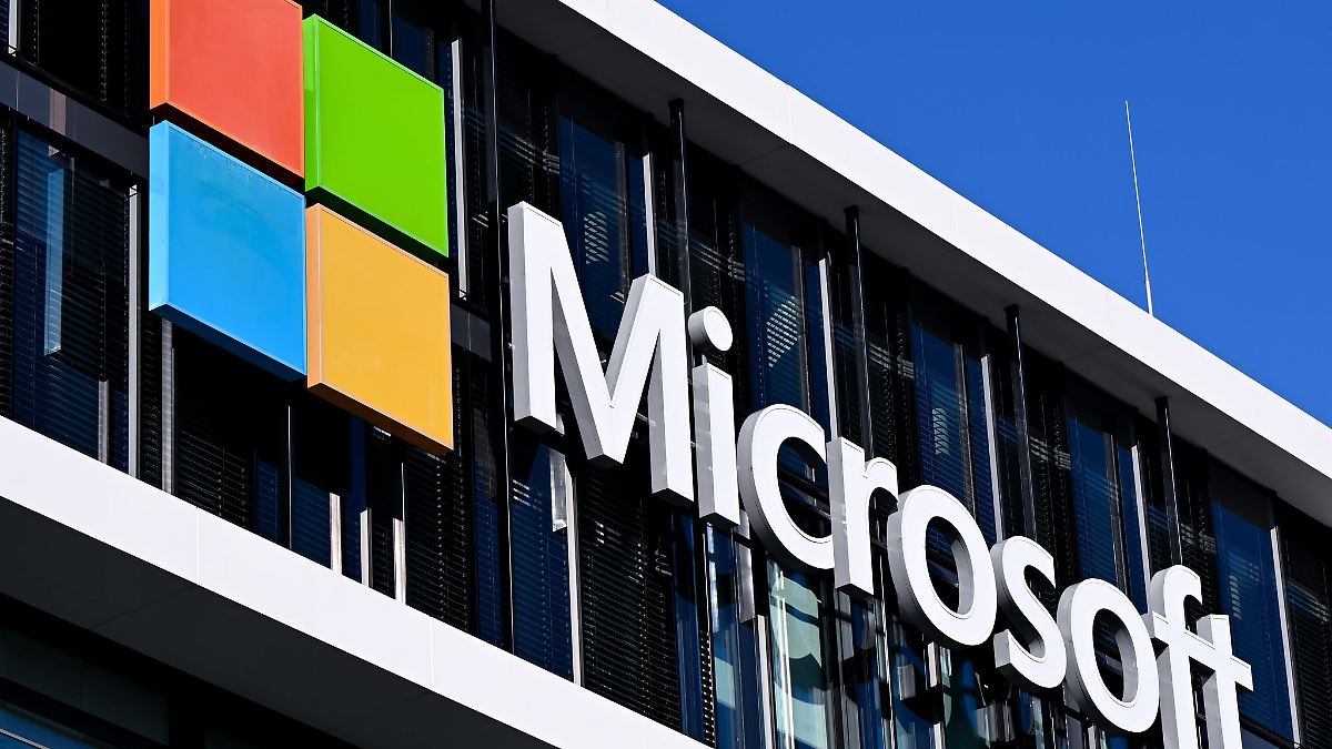 Microsoft Extends Windows 10 Security Updates Until October 2027: What You Need to Know