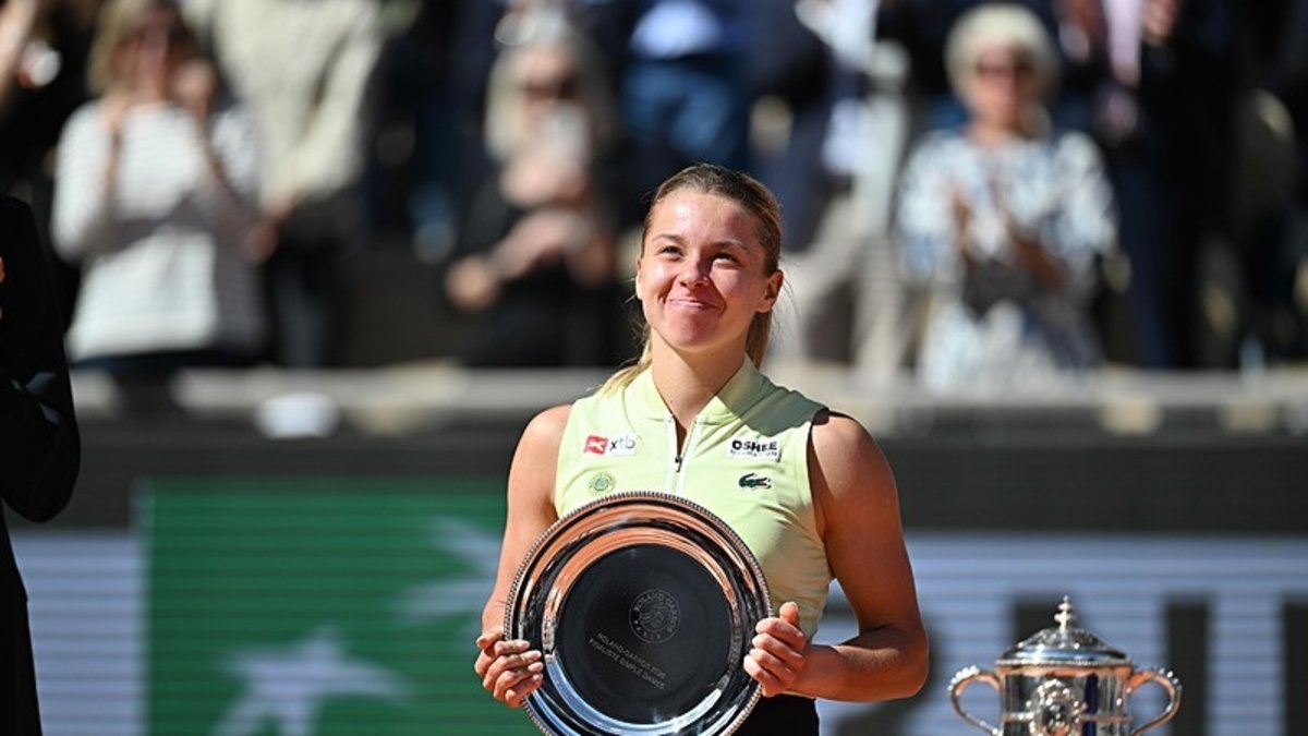 Mirra Andreeva defeated champion Maja Chwalinska at the French Open! – Last minute Tennis news