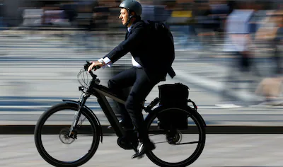 Nearly 1,000 incidents per year: increasing numbers of occupational accidents involving e-bikes and scooters | News