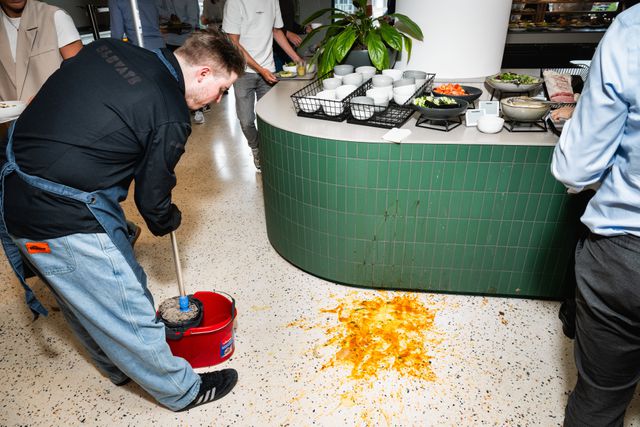 Never drop a plate of soup on the Zuidas