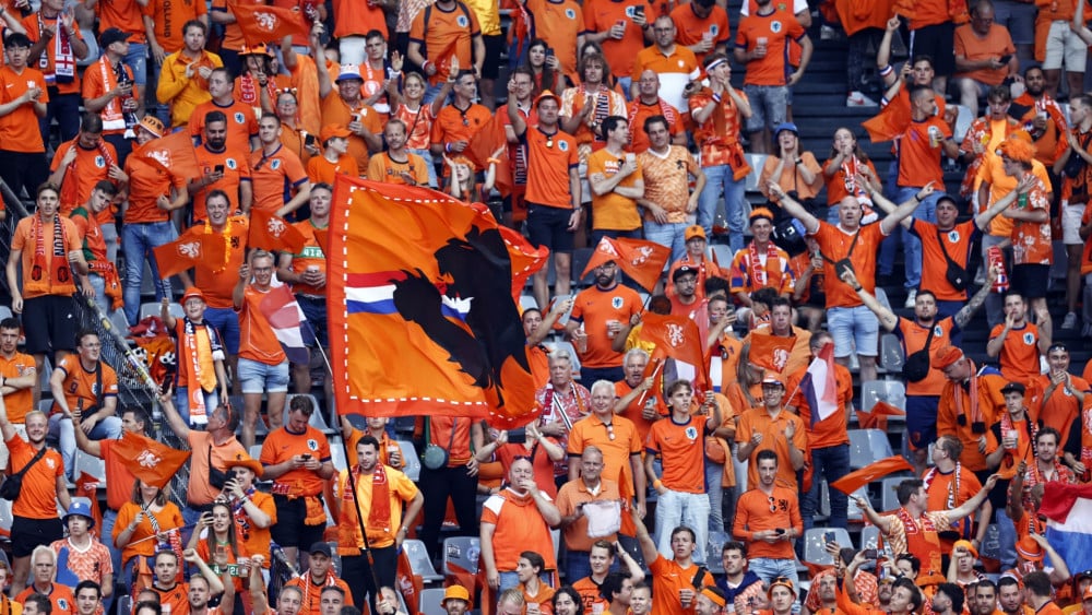 No big screens for Oranje fans, catering establishments will be open longer