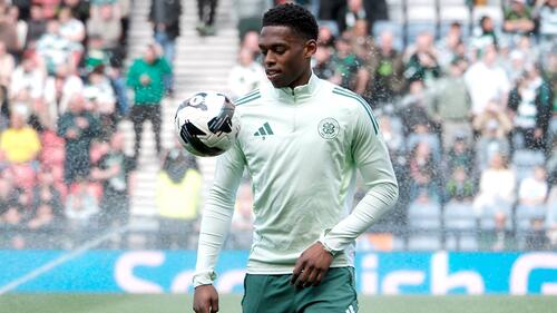 Official: FC Schalke 04 strengthens its offensive department with a Bundesliga star