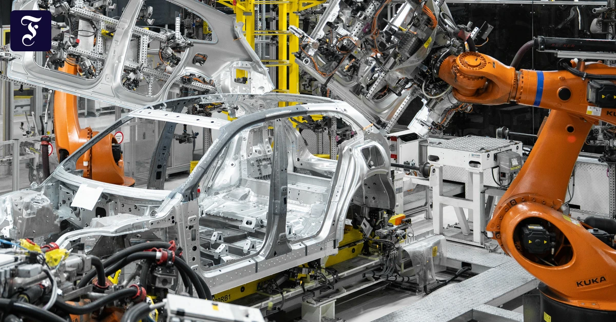 Porsche Moves Cayenne Production from Bratislava to Leipzig: What to Expect?