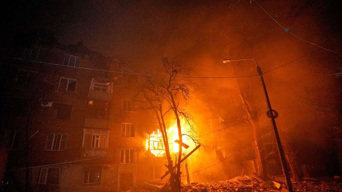 Russia Strikes Zelensky’s Hometown: Escalating Tensions Across Europe