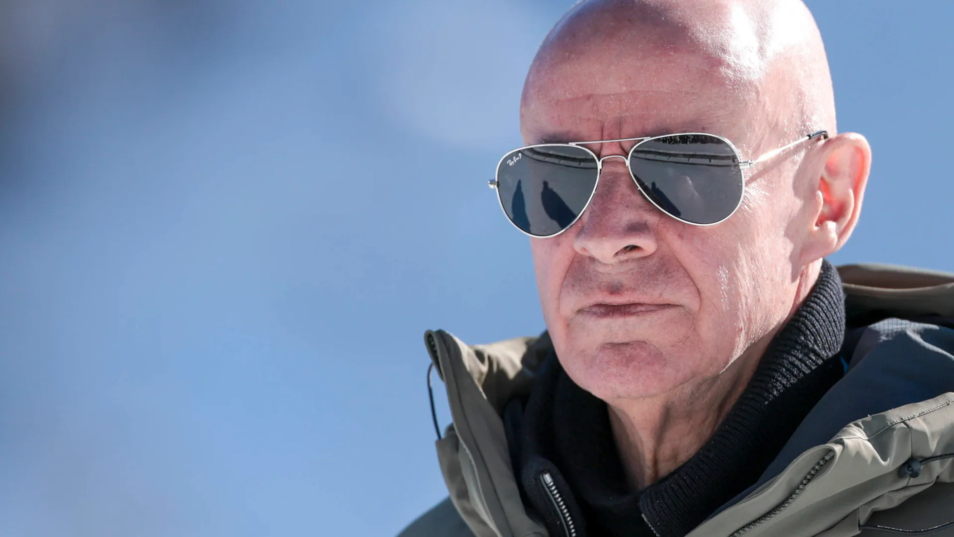 Johan Eliasch: His time at the FIS is over. Johan Eliasch: His time at the FIS is over.