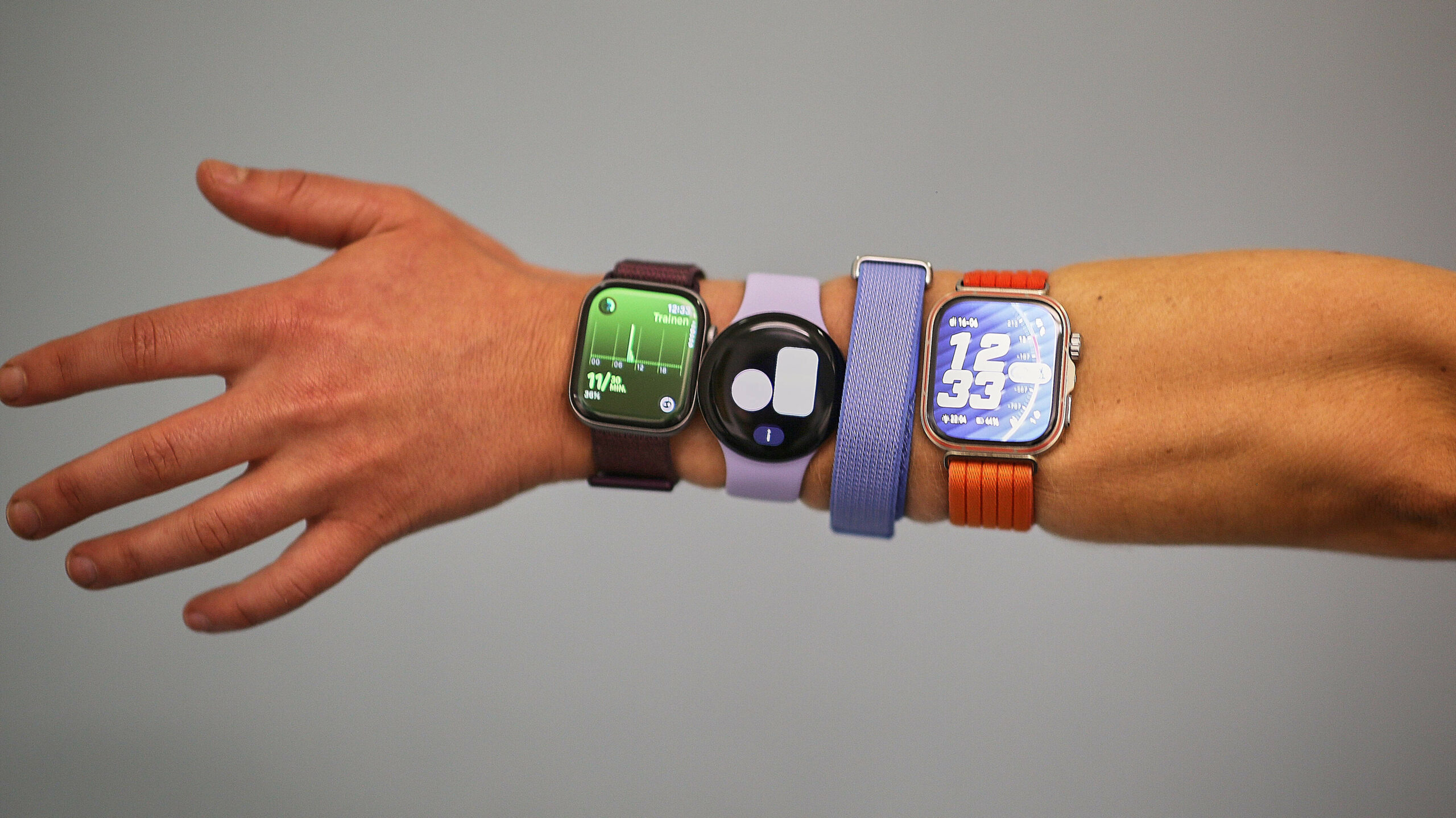 Smartwatches tested: Apple blunders with ‘measuring sleep score’, Google breaks through pedometer obsession