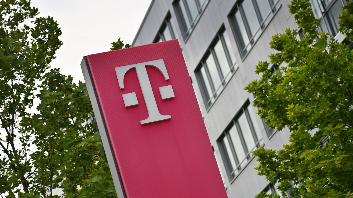 SpaceX’s Musk Pressures Telekom: New Merger Rumors Impact Stock Value