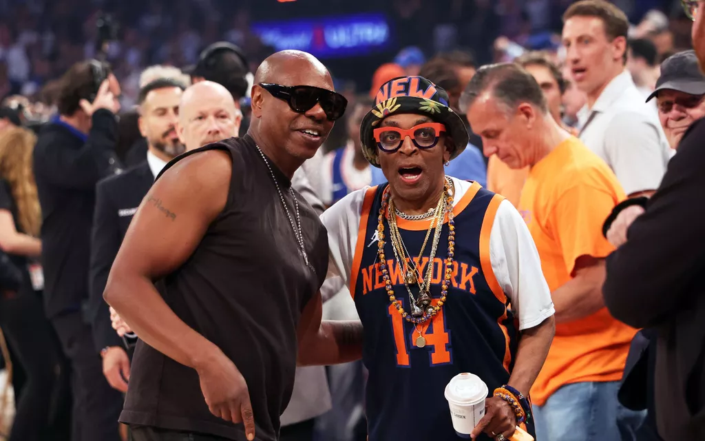 Spike Lee’s choice of shirt attracts attention – A clear nod to Trump