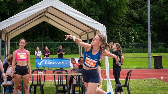 Studying, working and top sports: Carlijn (18) puts athletics on the map during the National Championships in Assen
