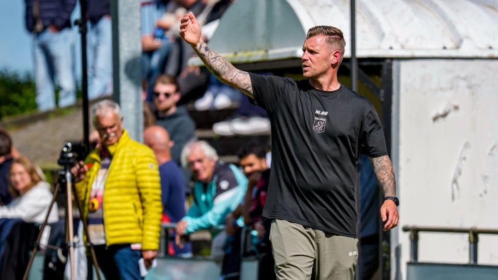 Talented coach Van der Werff leaves Hollandia radiant with a clear mission