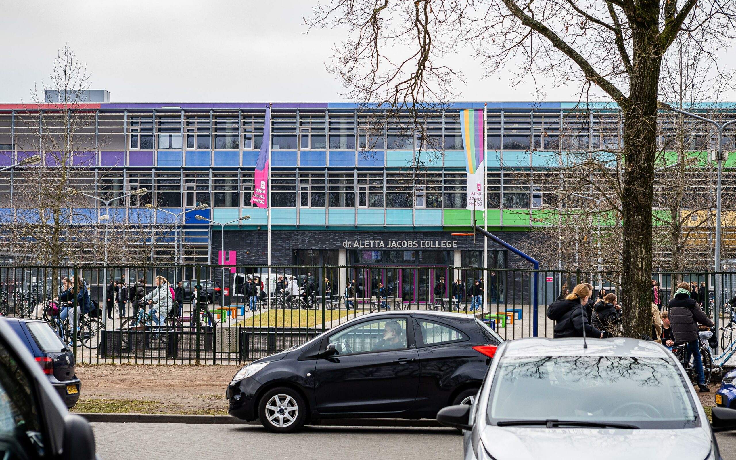 Teaching assistant in Hoogezand no longer welcome at school after dance video went viral on TikTok