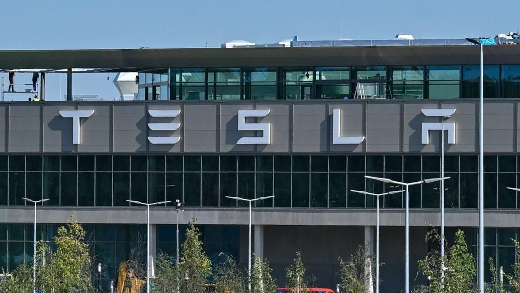Tesla Employees Rack Up Over 100 Tickets Monthly: Speeding Concerns Grow