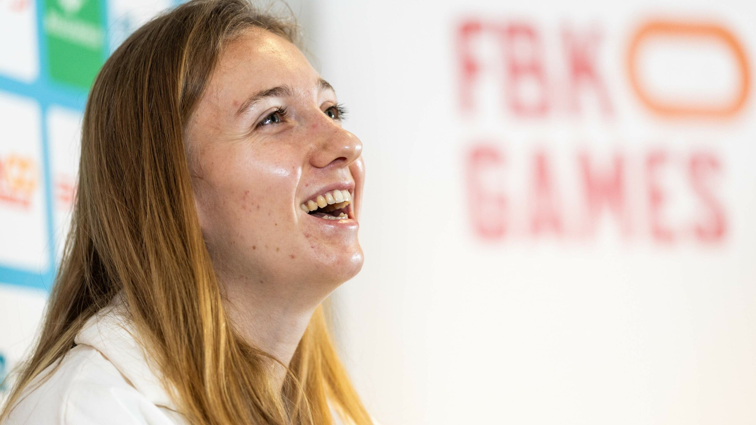 Test for Femke Broeders-Bol: Dutch woman in the Czech Republic against a woman chasing a world record