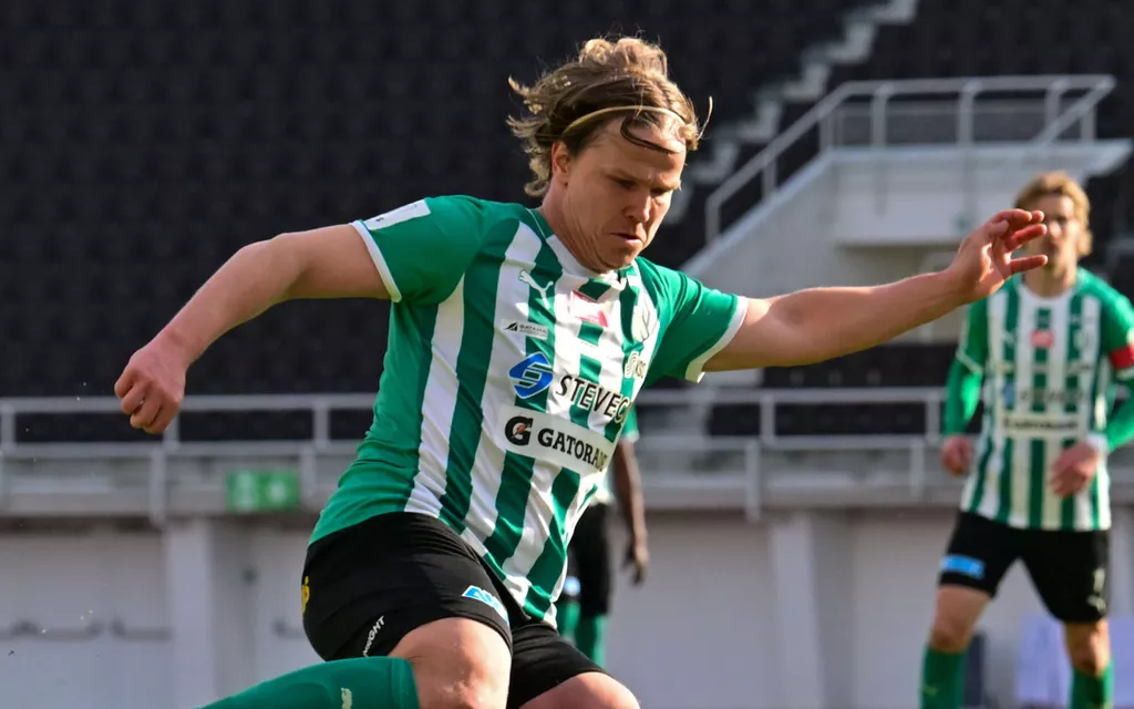 The 35-year-old con artist, who is also known from Huuhkaj, shines in the First League