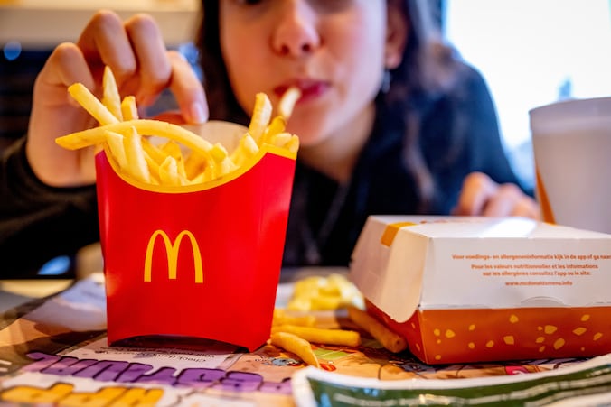 Tweede keer, goode keer? McDonald’s test opnieuw AI in drive-thru’s | Nieuws