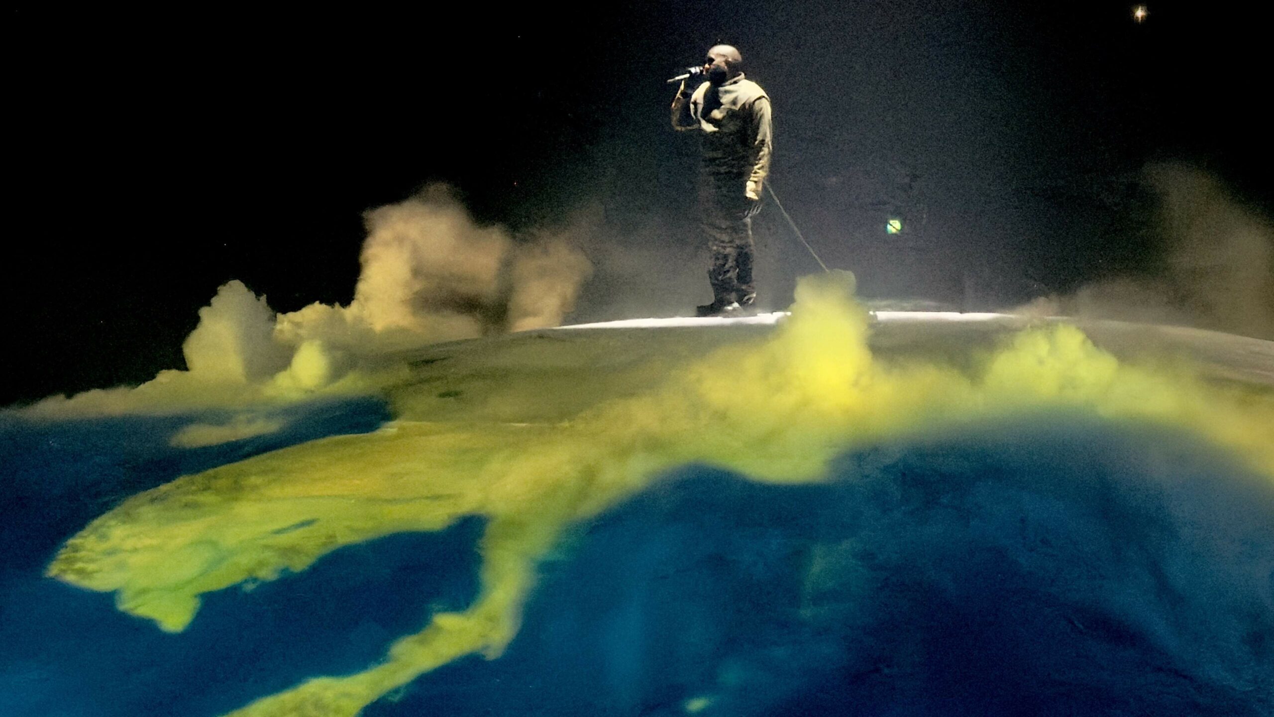 Two arrests at Kanye West’s performance in GelreDome, another protest against the rapper on Monday