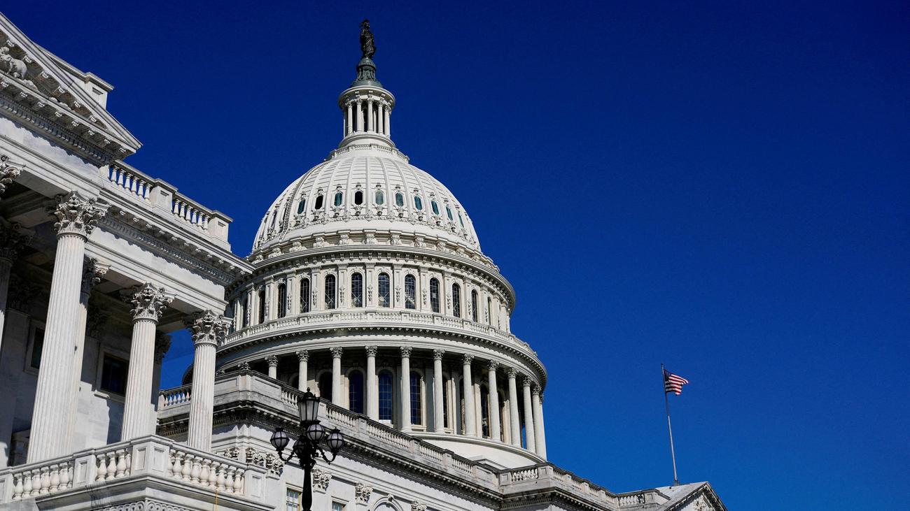 US Senate Votes to Curb Trump’s Military Actions in Iran War