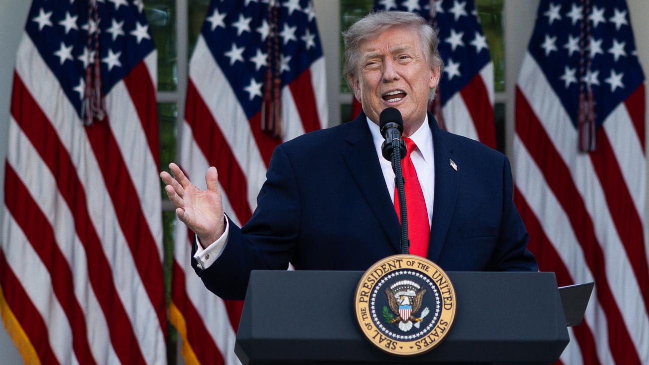 USA: Trump Threatens Europe with 100% Tariffs Over Digital Tax Dispute