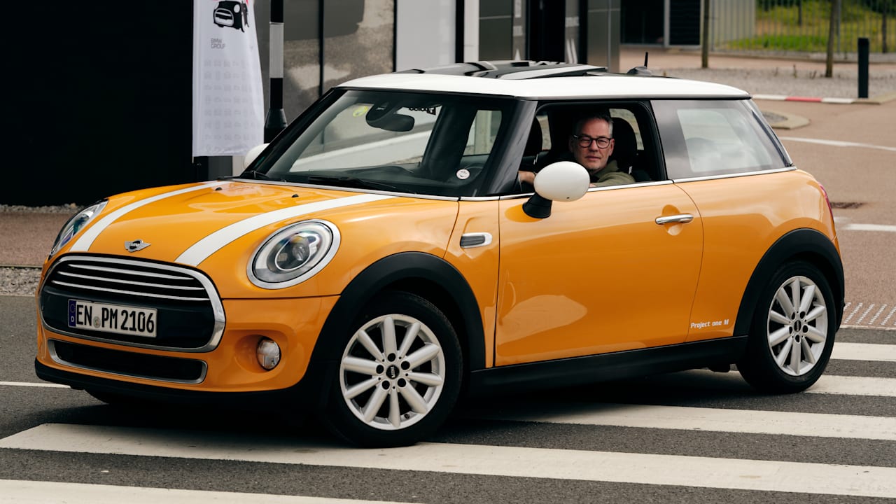 Unbelievable Journey: This Mini Cooper Hits One Million Kilometers!