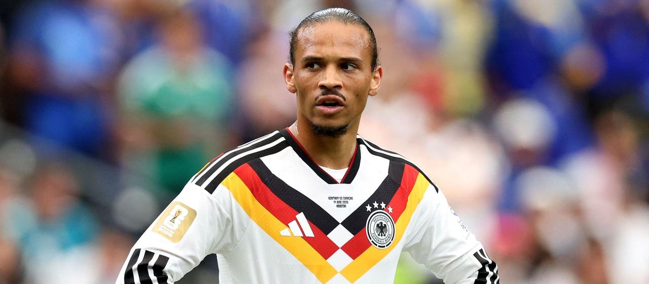 Leroy Sane is visibly frustrated