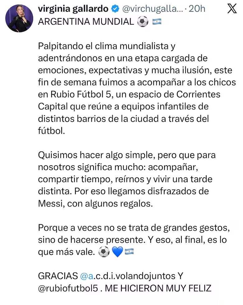 Virginia Gallardo distributed balls with Messi’s face among the boys