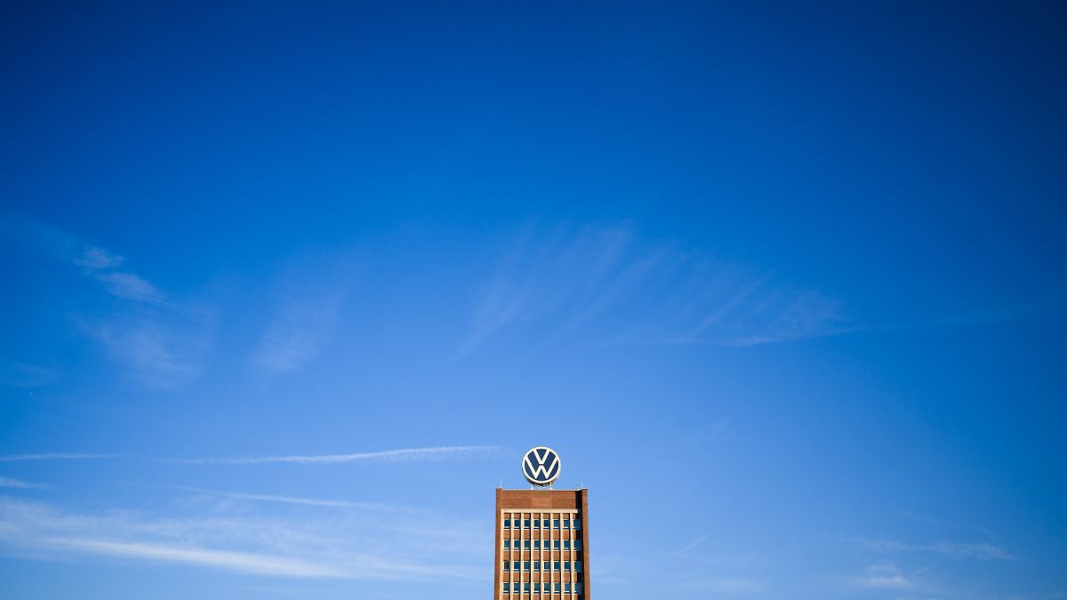 Volkswagen’s Job Cuts: Will Four Major Plants Close and Thousands Lose Jobs?