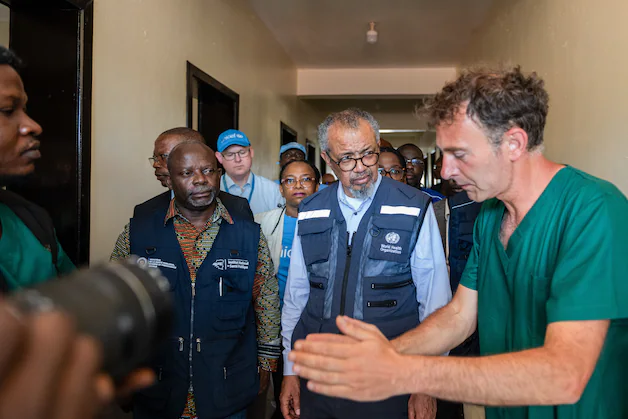 WHO CEO Tedros Adhanom Ghebreyesus visits a clinic for Ebola patients in Bunia, Democratic Republic of Congo. (31/05/26)