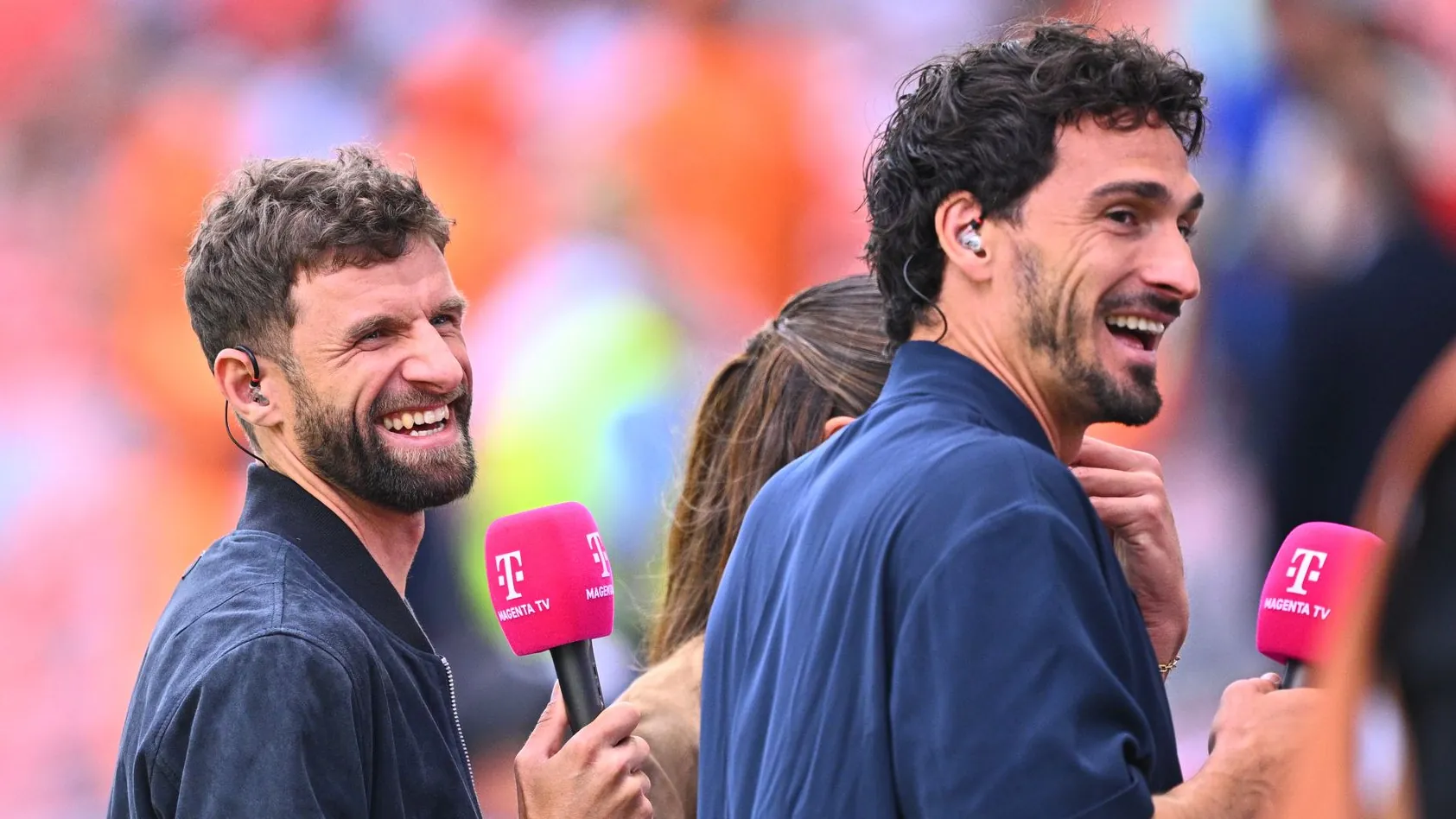 Laughing together: Thomas Müller (left) and Mats Hummels accompany the World Cup on Magenta TV. Laughing together: Thomas Müller (left) and Mats Hummels accompany the World Cup on Magenta TV.