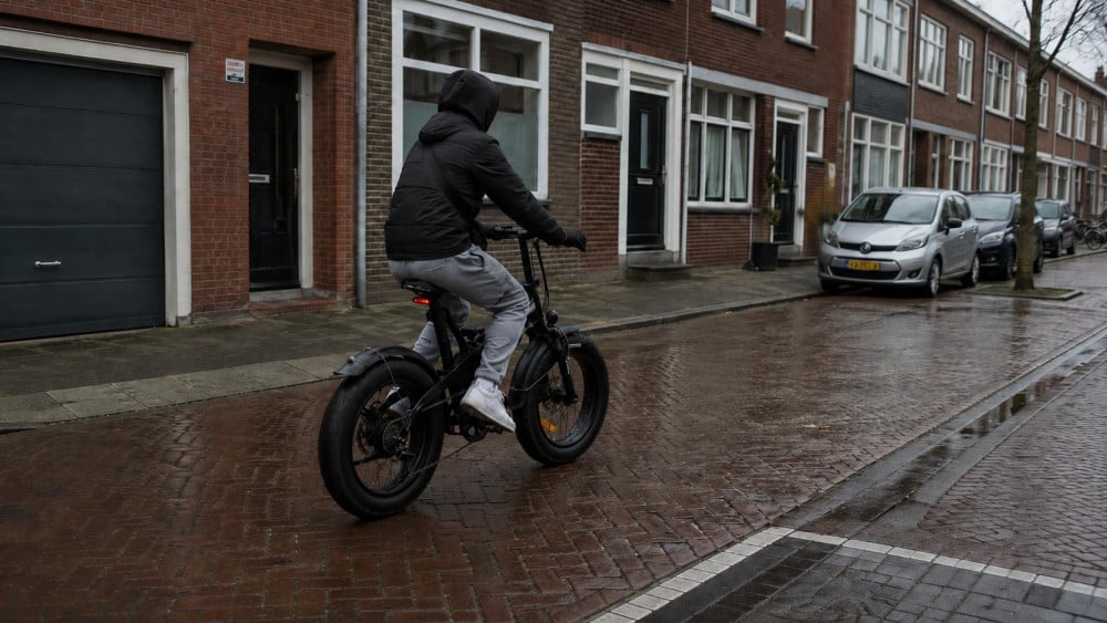 Woman assaulted by teenager on fat bike in Amstelveen