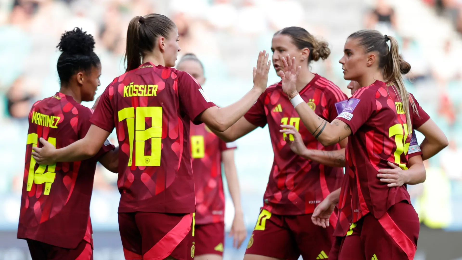 Celebrations from the DFB women: They successfully completed the World Cup qualification. Celebrations from the DFB women: They successfully completed the World Cup qualification.
