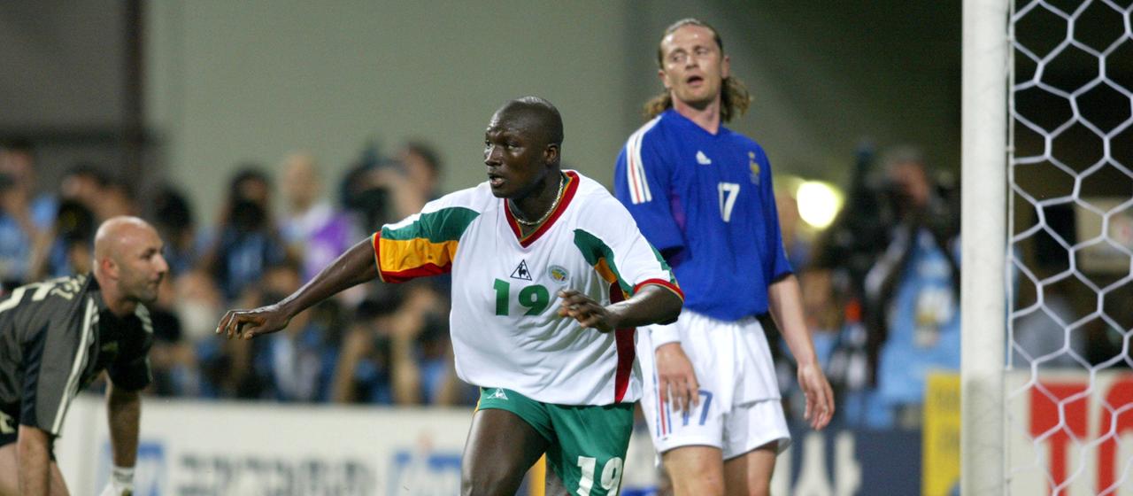 Papa Bouba Diop cheers