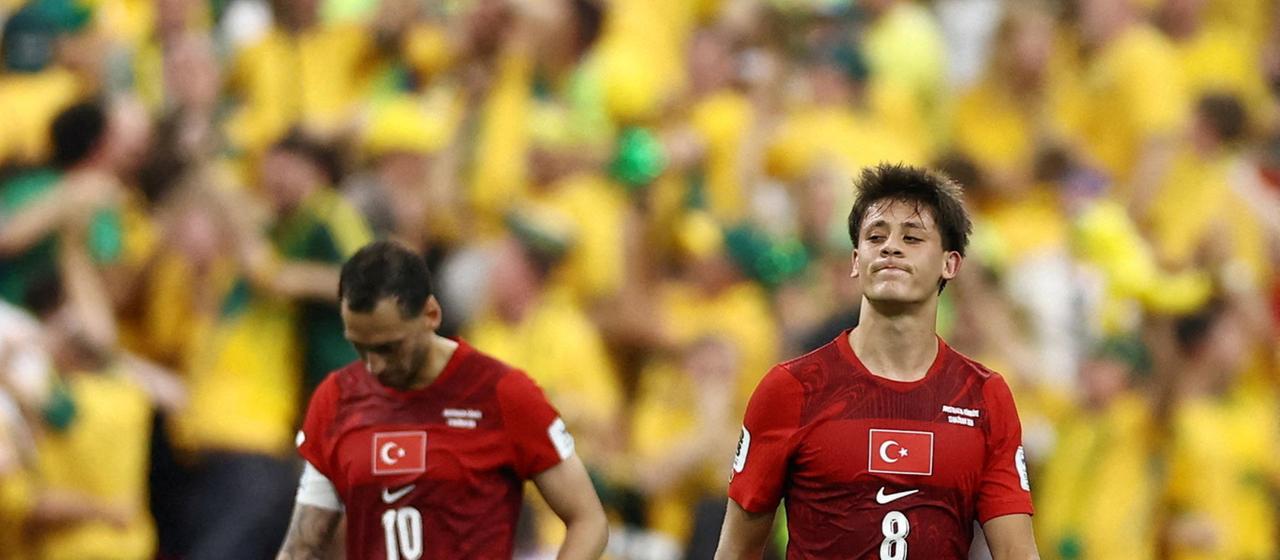 Hakan Çalhanoğlu and Arda Güler after the defeat against Australia