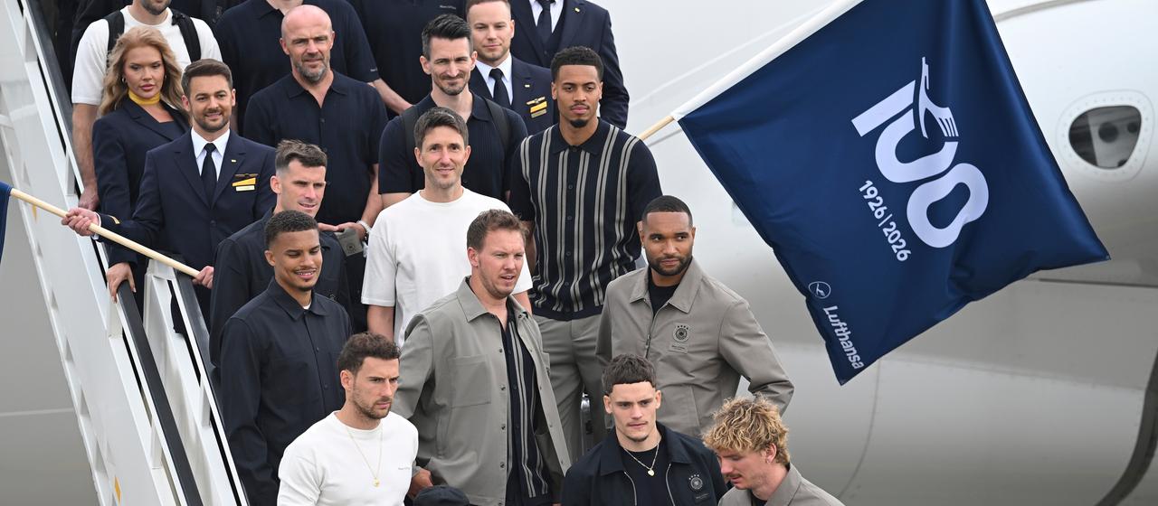 The DFB team departing for Chicago