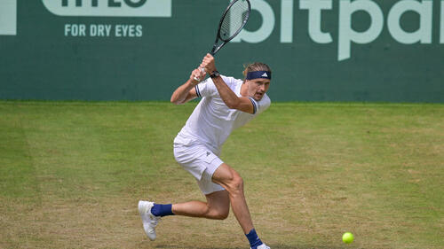 Zverev makes the semi-finals in Halle clear