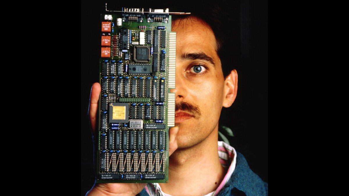 40 Years of AVM/Fritz: From DIY BTX Project to Router Dominance