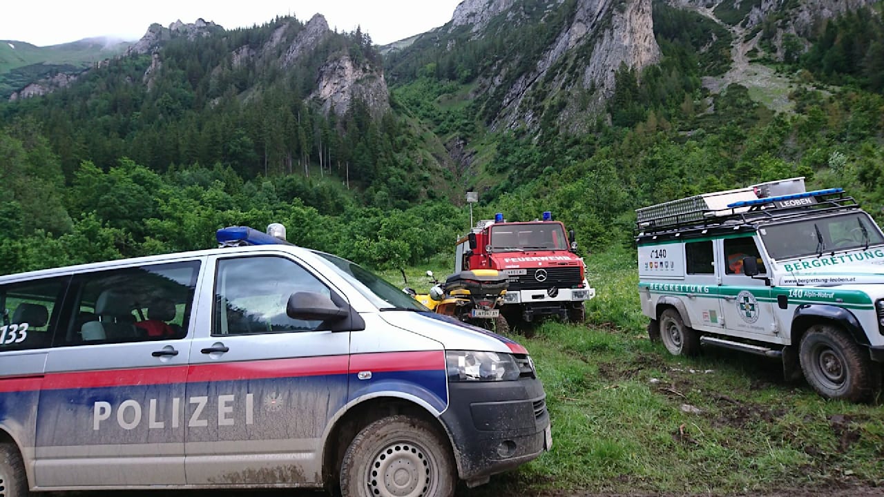 74-Year-Old Missing Since Tuesday Rescued After 4 Nights in Tirol Mountains