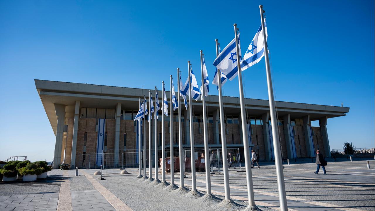 AI in Israeli Elections: Unprecedented Voter Manipulation Strategies Revealed