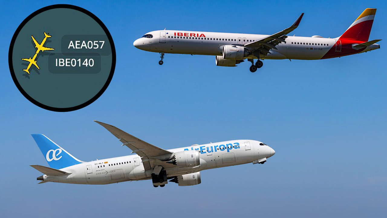 Alarm Over the Atlantic: Two Passenger Jets Near Collision Risk!