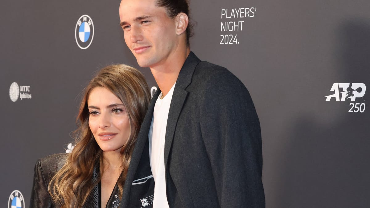 Alexander Zverev and Sophia Thomalla Share Adorable Ibiza Moment with Their Dog