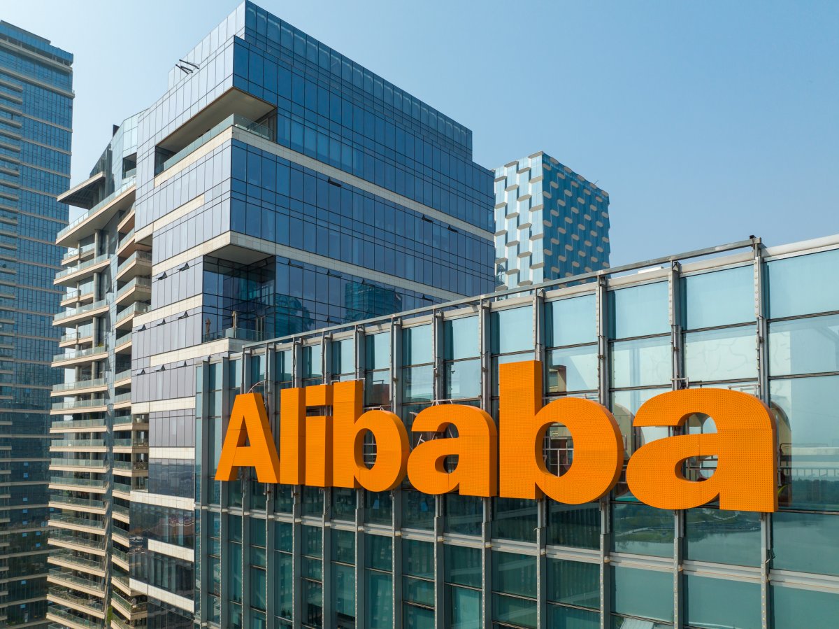 Alibaba Bans Claude AI Amidst Serious Theft Allegations: What’s Next?