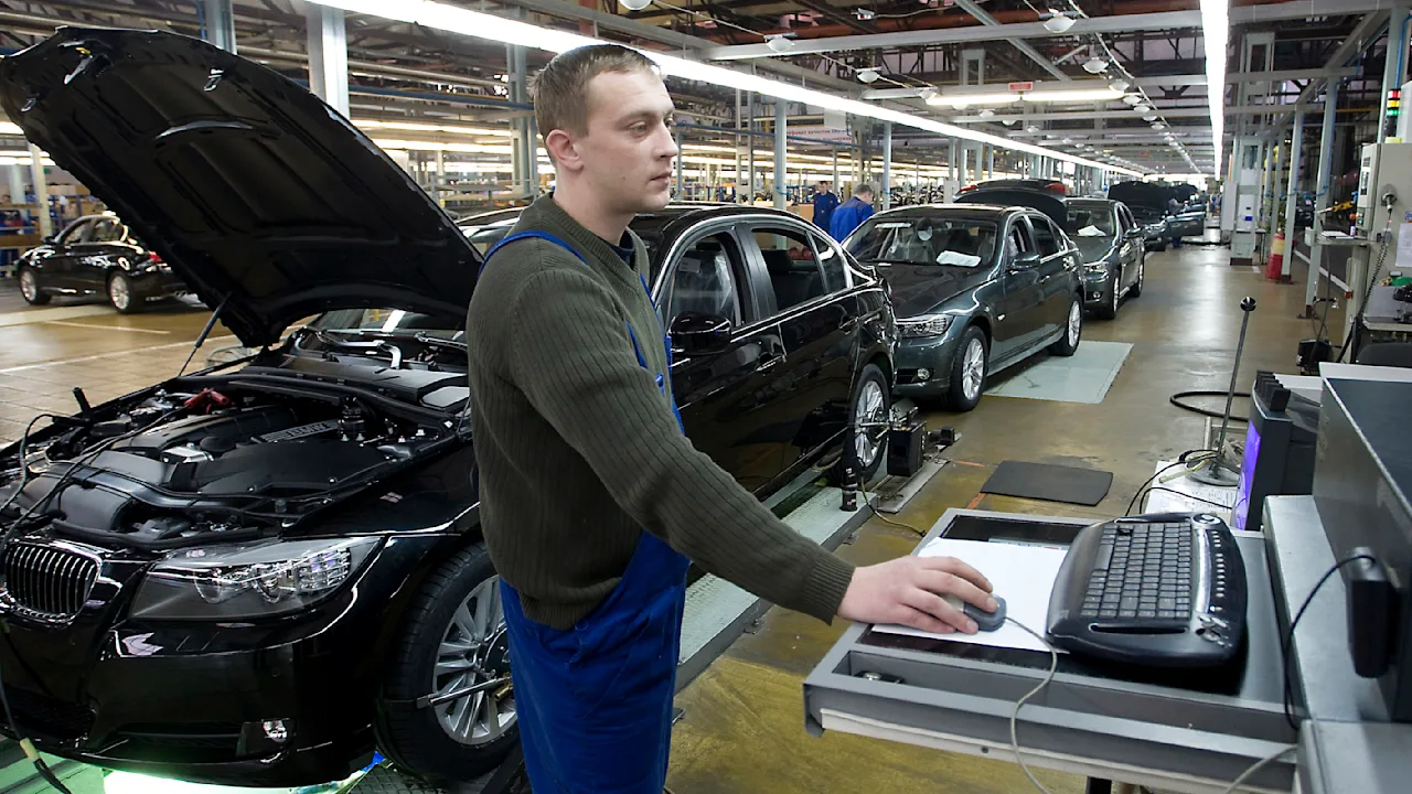 BMW Powerless! Russia’s Continued Production of Bavarian Cars Shocks Many!